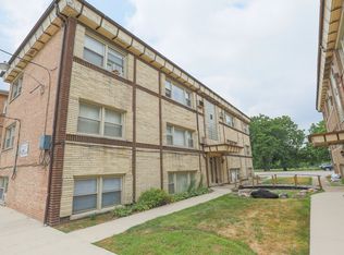 2217 Desplaines Ave #203, North Riverside, IL 60546