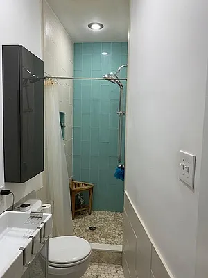 Rented by Heights Realty Advisors | media 21