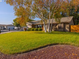 860 SW 13th Pl, Hermiston, OR 97838
