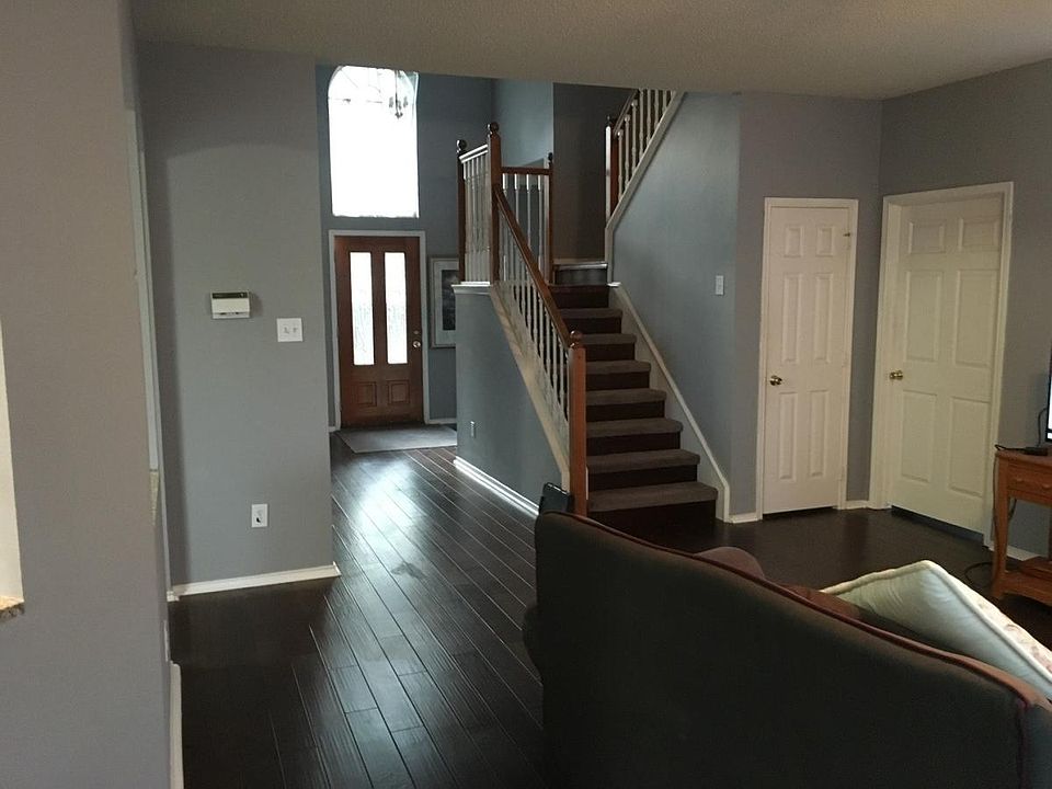 foyer/den