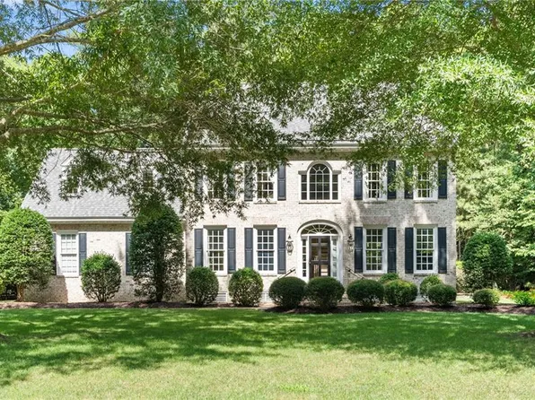 3204 Fowlers Lake Rd, Williamsburg, VA 23185
