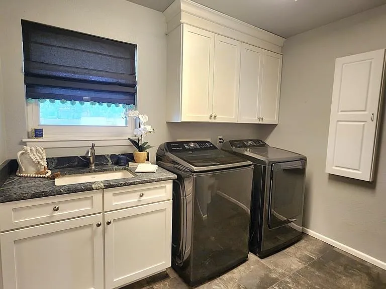 2305 Country Club Dr — Photo 9