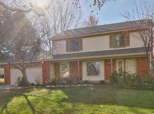 9205 W 113th St, Overland Park, KS 66210