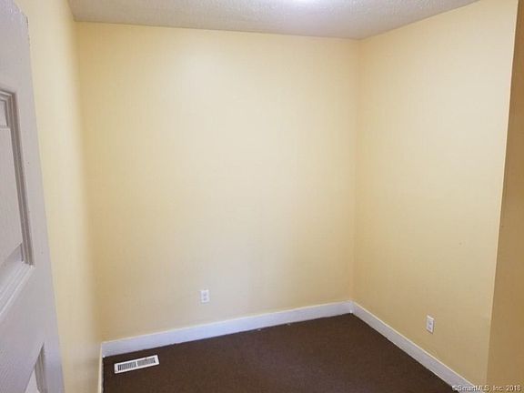 5th image of 88 Daggett St APT 1