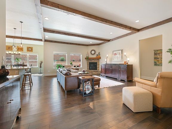 3rd image of 2675 Summer Hill Ct