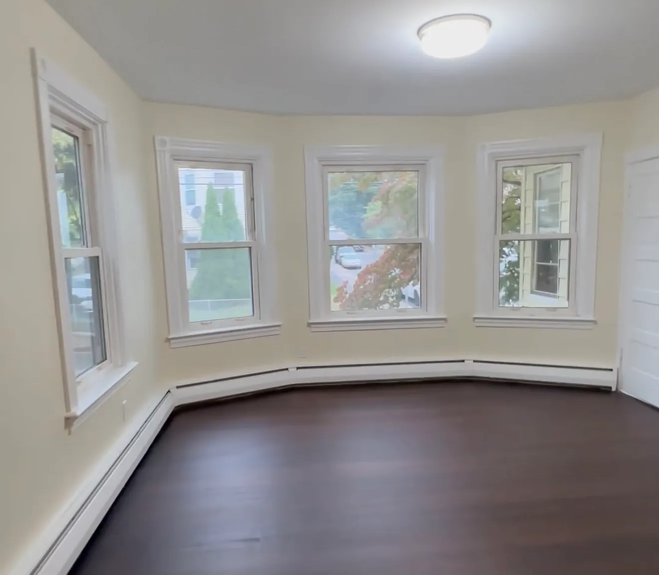 546 Hunt St — Photo 3