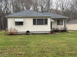 115 Lee Rd, Painesville, OH 44077