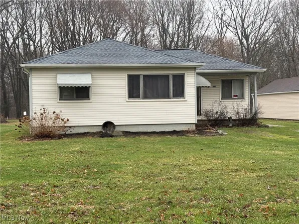 115 Lee Rd, Painesville, OH 44077
