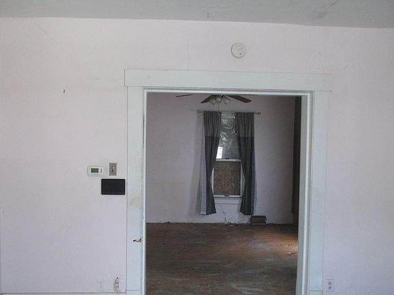3rd image of 204 Midland Ave