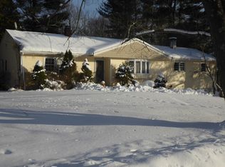 11 Bellows Ln, Monsey, NY 10952