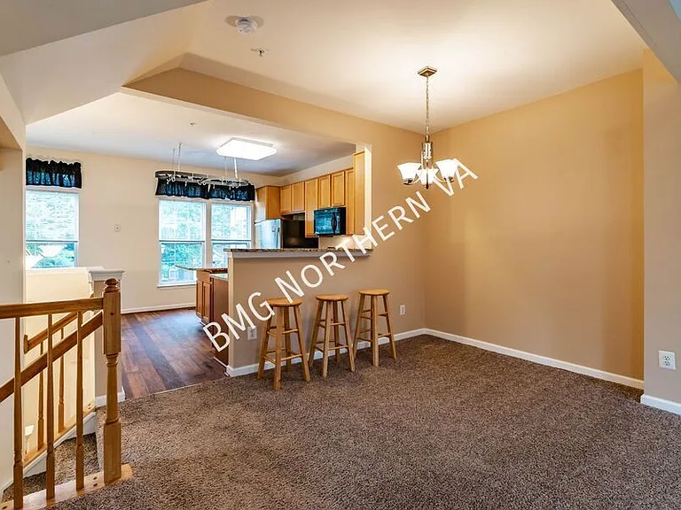 5819 Pearson Ln — Photo 6