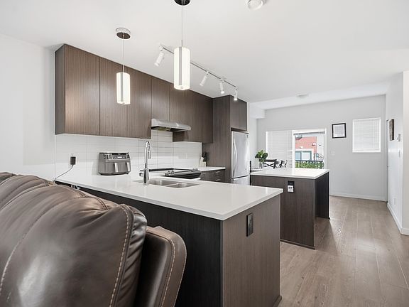 5th image of 32633 Simon Ave #97
