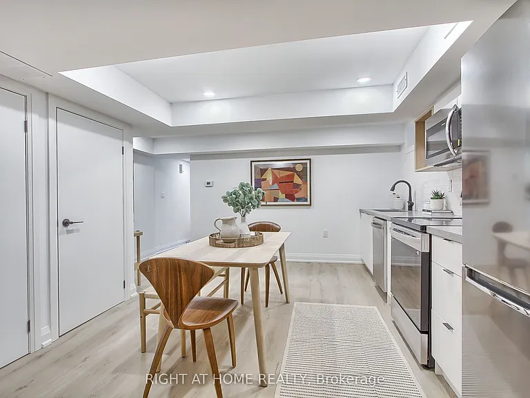 1201 Dovercourt Rd #4 — Photo 5