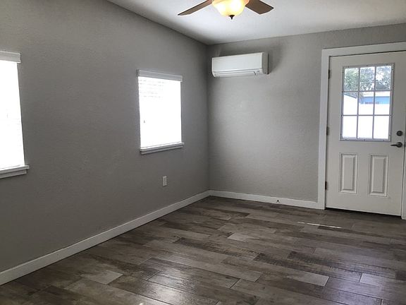 4th image of 520 Sunrise Dr