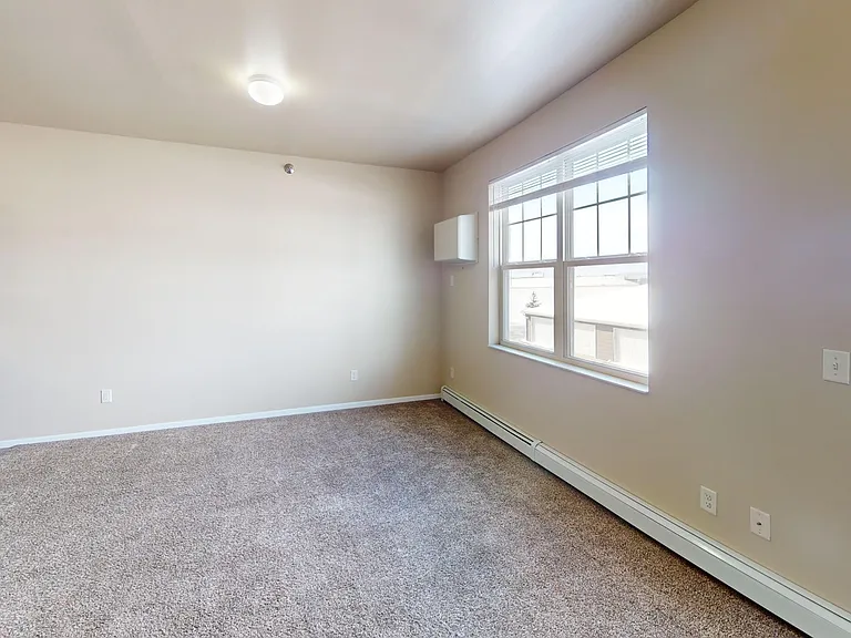 Burlington Apartments — Photo 13