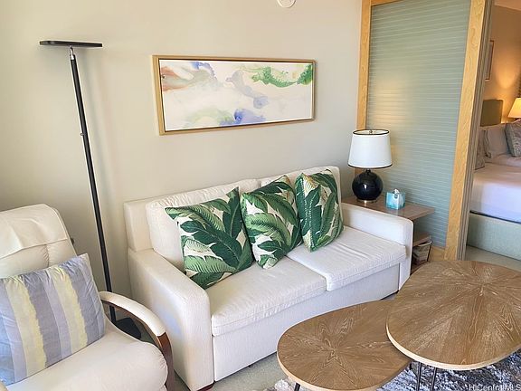 3rd image of 383 Kalaimoku St #1608