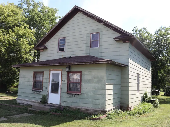 460 Commercial Ave SE, Wolsey, SD 57384