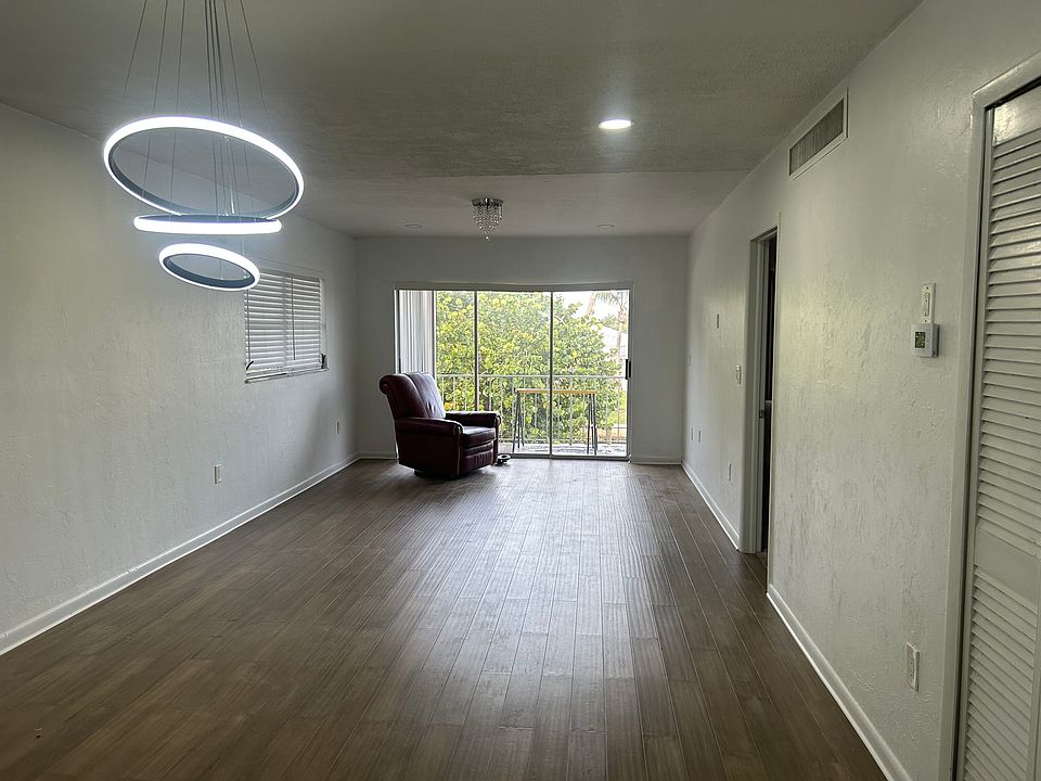 1st image of 3807 Del Prado Blvd S
