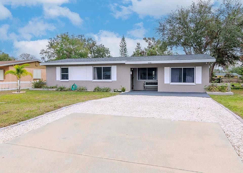 1st image of 4760 84th Terrace