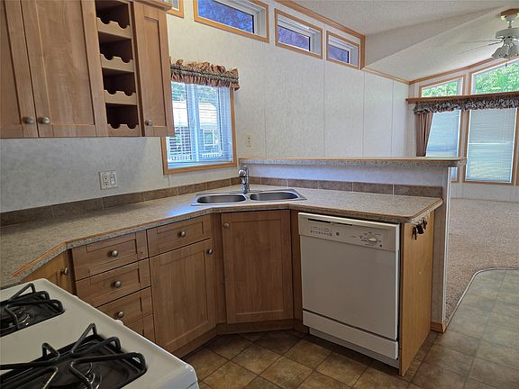 5th image of 4155 Highway 3 #156