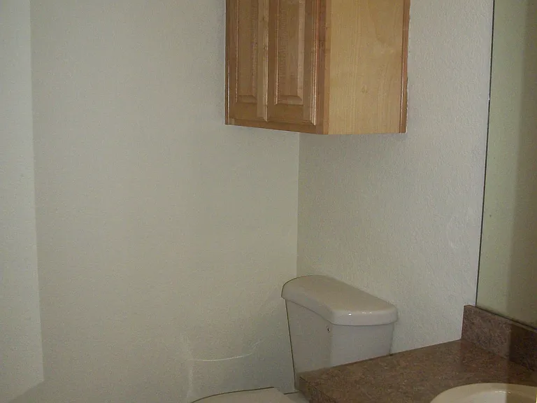 715A N Pecan St — Photo 17
