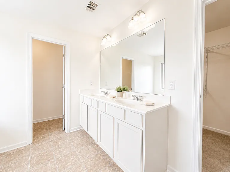 11 Phaeton Ave — Photo 18