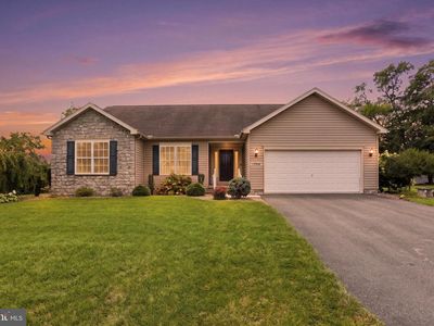 1784 Falcon Ln, Chambersburg, PA, 17202