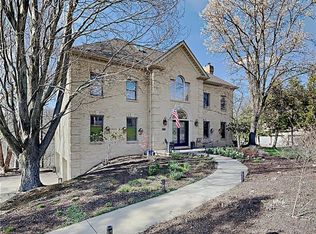 10488 Olde Villa Dr, Gibsonia, PA