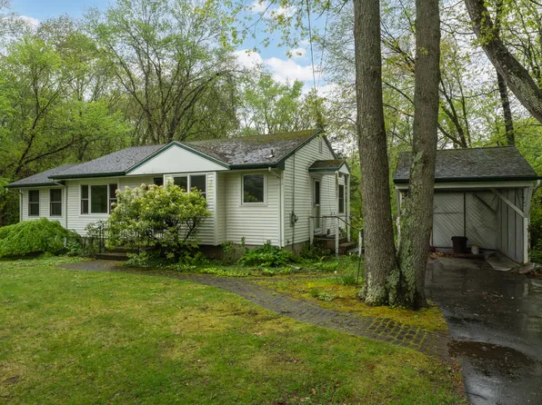 72 Prospect Hill Rd, Guilford, CT 06437
