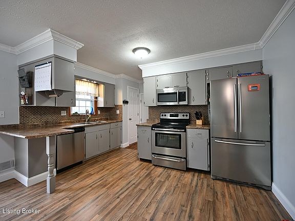 5th image of 6009 Seaforth Way