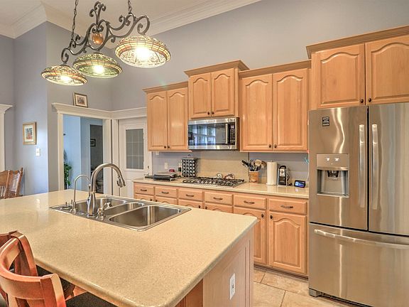 5th image of 2350 N Kingswood St