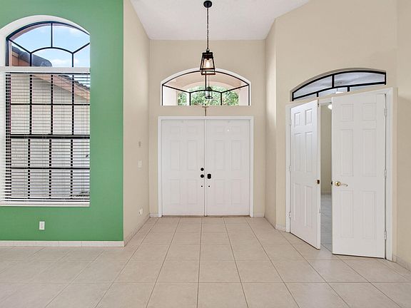 5th image of 10036 Lexington Estates Boulevard