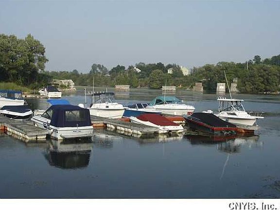 4th image of 11599 Circle Dr