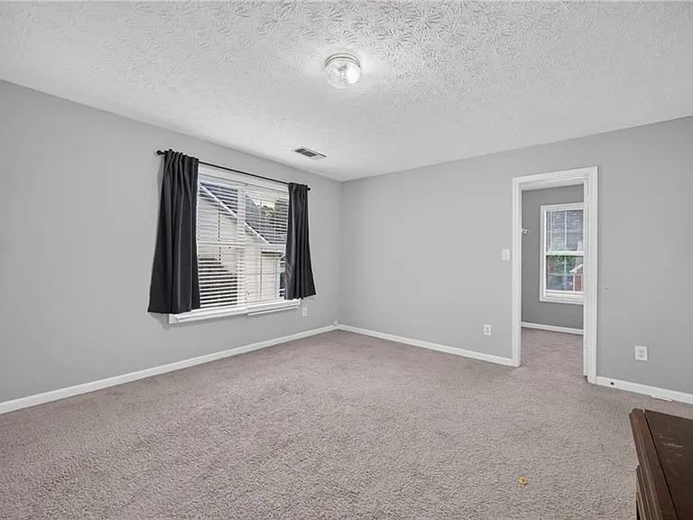 530 Sterling Pointe Ct — Photo 27