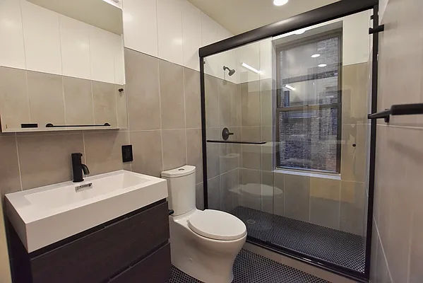 Rented by Bold New York | media 14