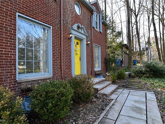 2nd image of 1227 Fairview Dr