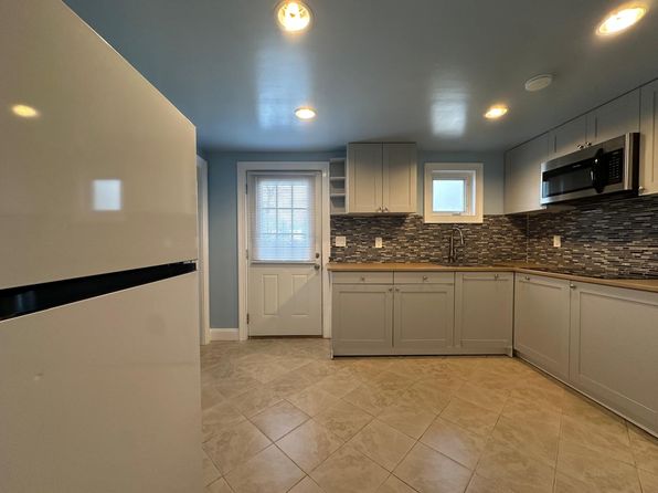 (undisclosed Address)