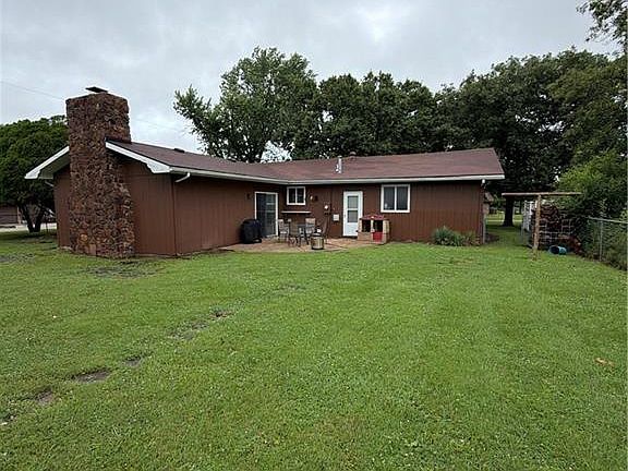 4th image of 1601 Neosho St