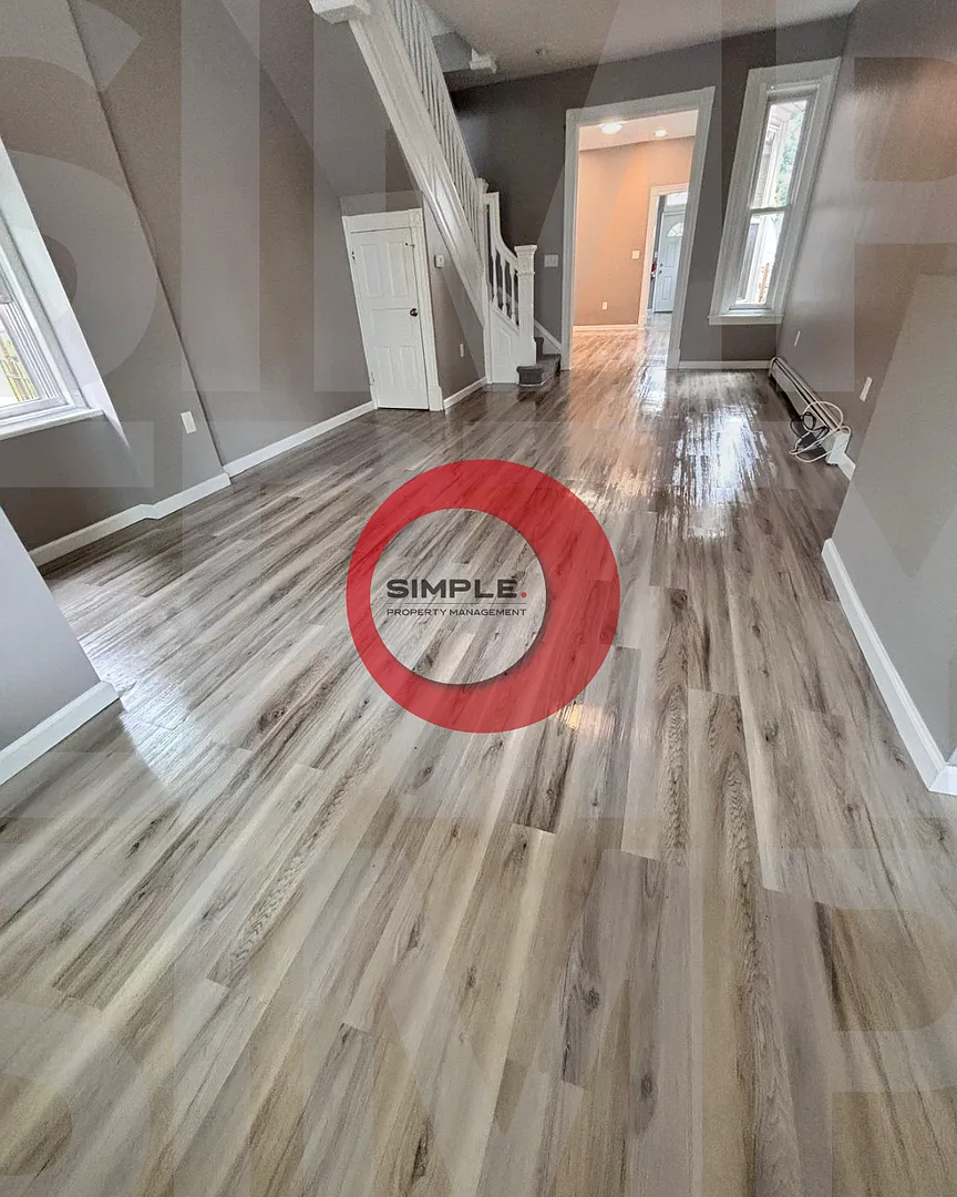 1344 Good Street — Photo 3