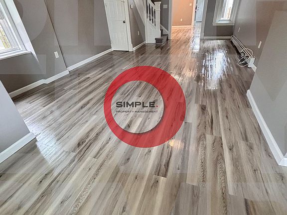 3rd image of 1344 Good St Unit 1