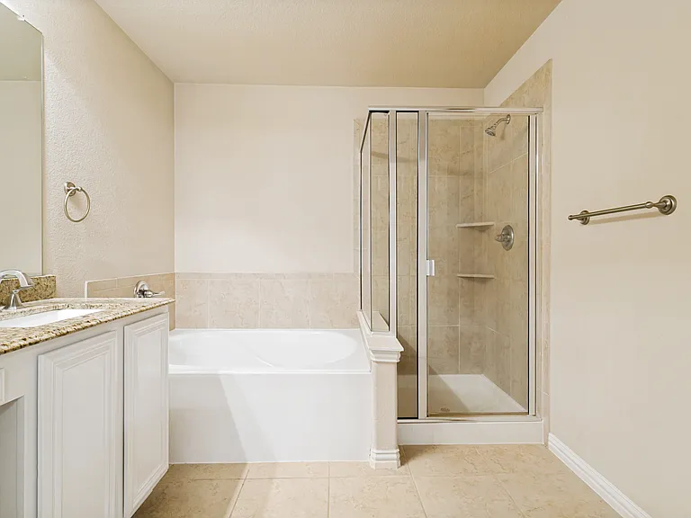 2205 Carlisle St — Photo 9
