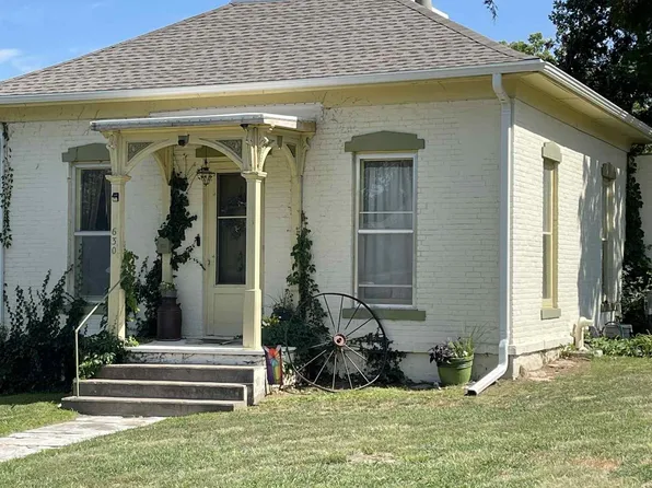 630 W 6th St, Concordia, KS 66901