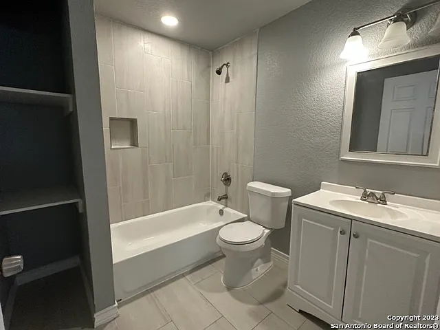 546 W Petaluma Blvd — Photo 11