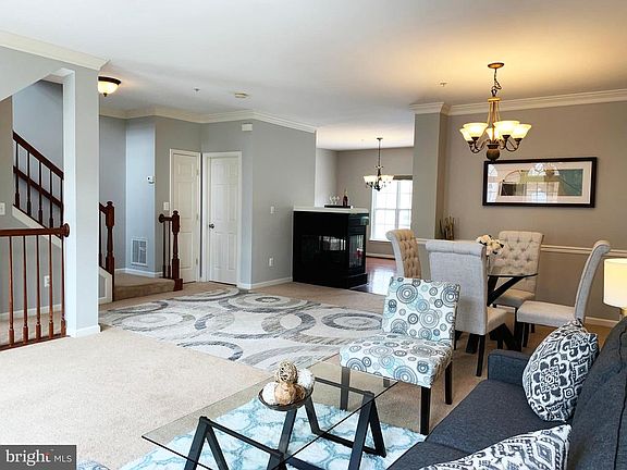 4th image of 912 Pine Forest Ln #1808