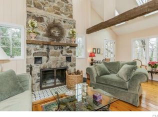 29 Clearview Dr, Ridgefield, CT 06877