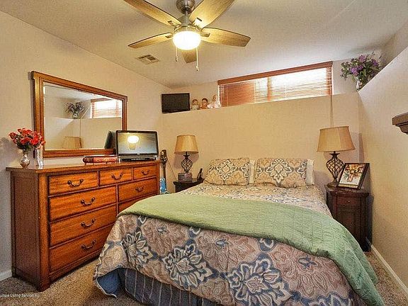 4th image of 399 Sleight Ave #B