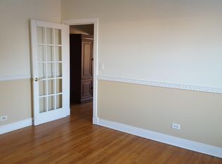 7035 N Sheridan Rd APT 2, Chicago, IL 60626