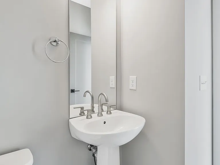 1648 19th Ave S #12 — Photo 25