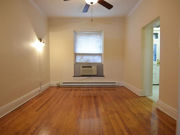 3rd image of 815 N High St #49