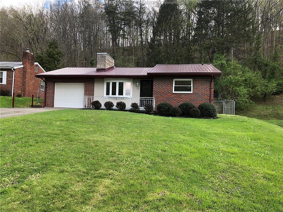 1st image of 412 Seneca Dr